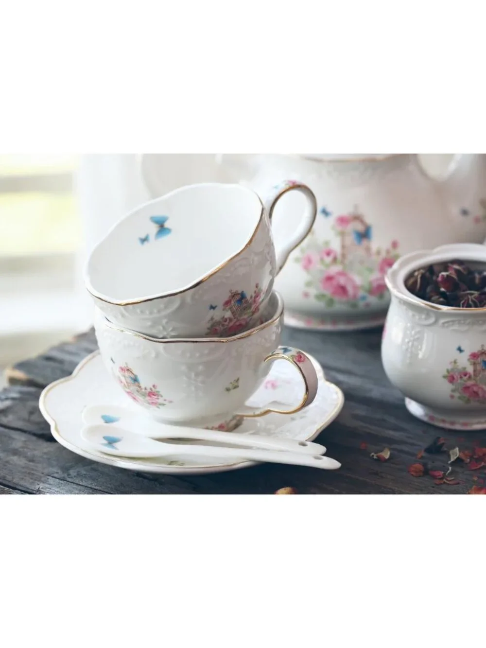 Elegant Porcelain Flower Tea Cup & Saucer Set - 6 Piece Dining Set